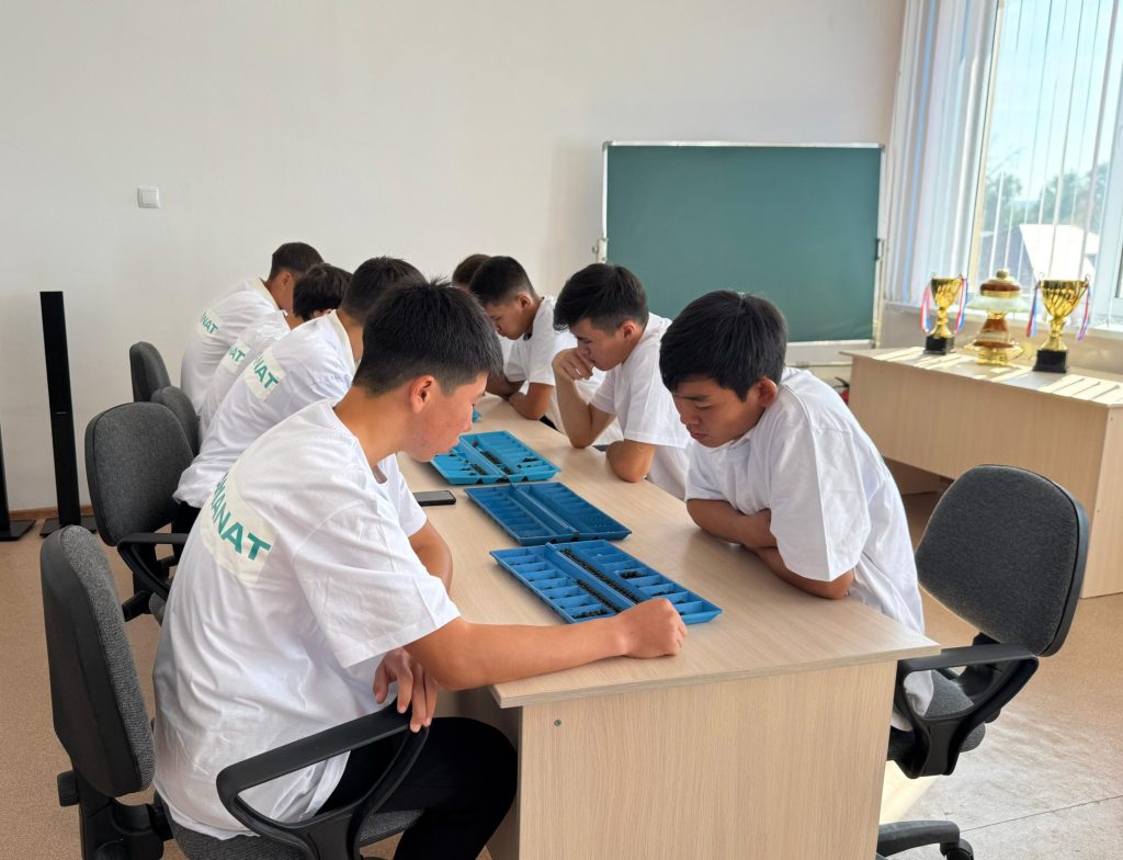 Қаратал ауданында тоғызқұмалақтан жарыс өтті