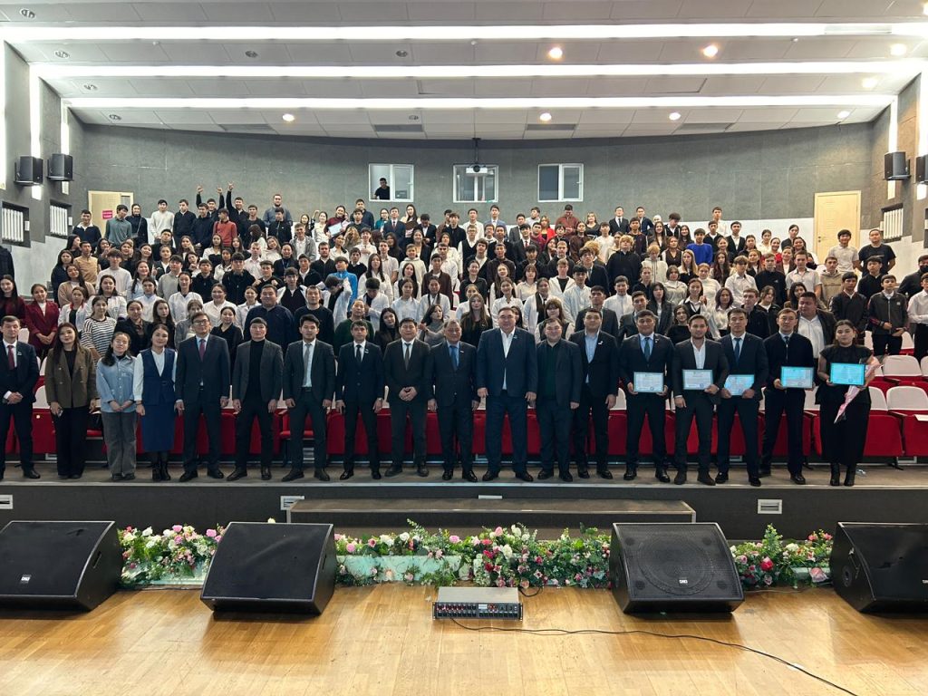 ЖЕТІСУДА «ЖҰМЫСШЫ ЖАСТАР АМАНАТЫ» ФОРУМЫ ӨТТІ